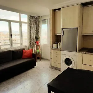 https://apartamento-en-el-centro-de-torremolinos.hotelsinnerja.org